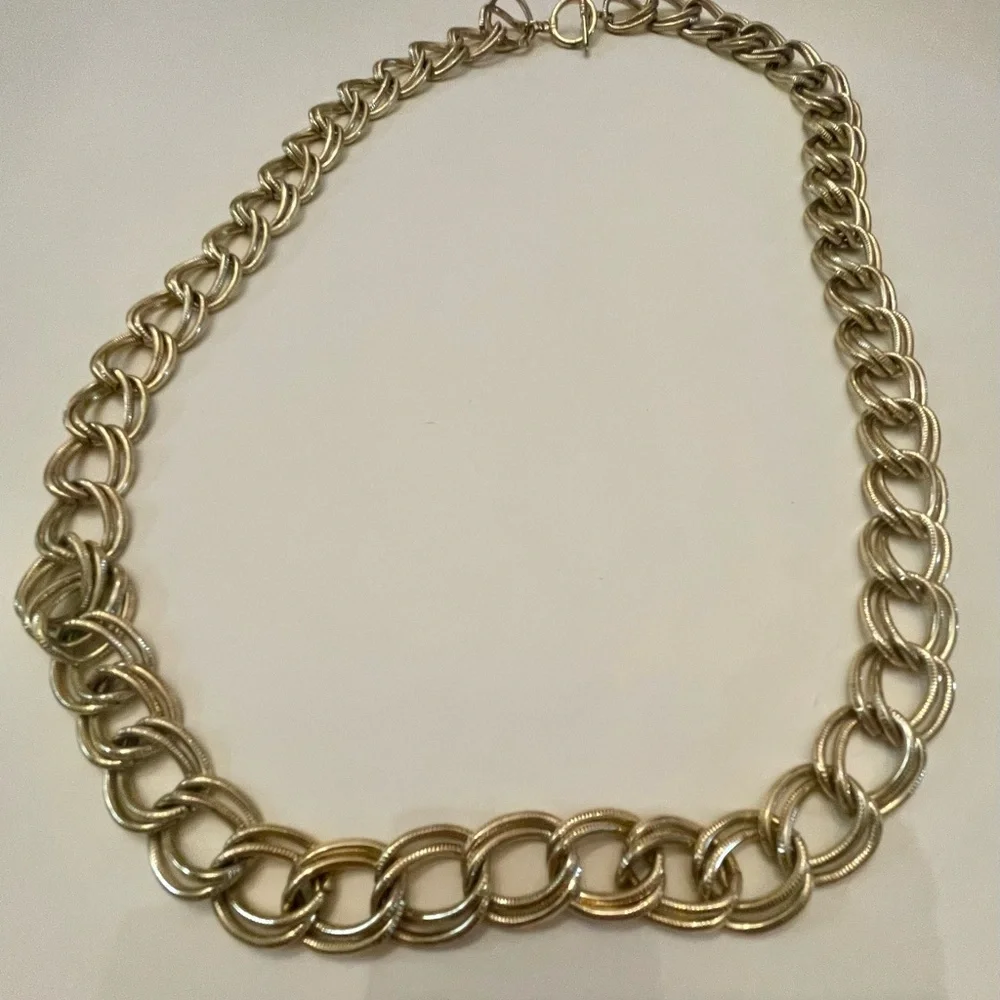 Elegant Gold Chain Necklace